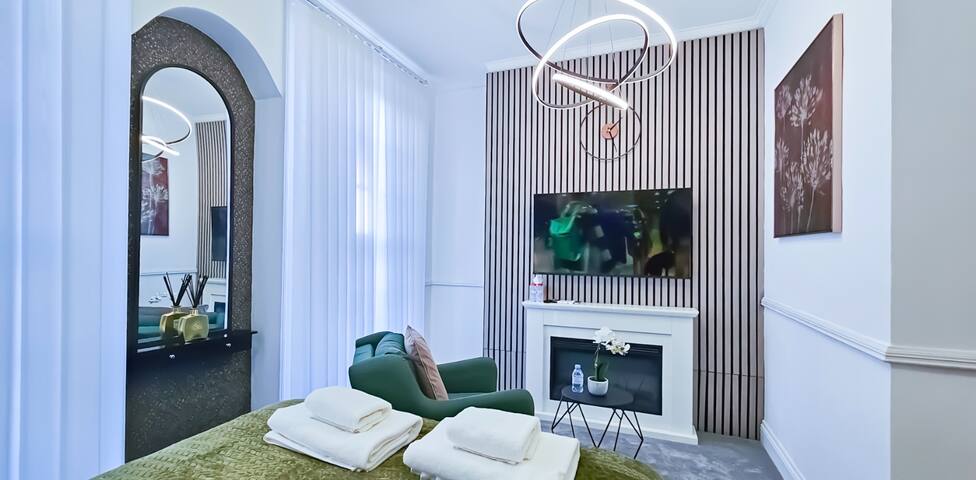 2 Bedroom Flat in Paddington gallery image 4