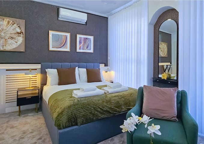 2 Bedroom Flat in Paddington