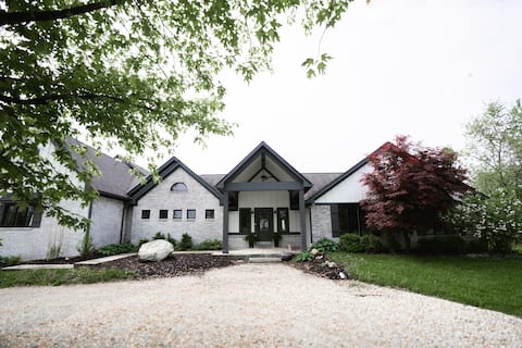 The Family Farmhouse | Big groups, Big comfort