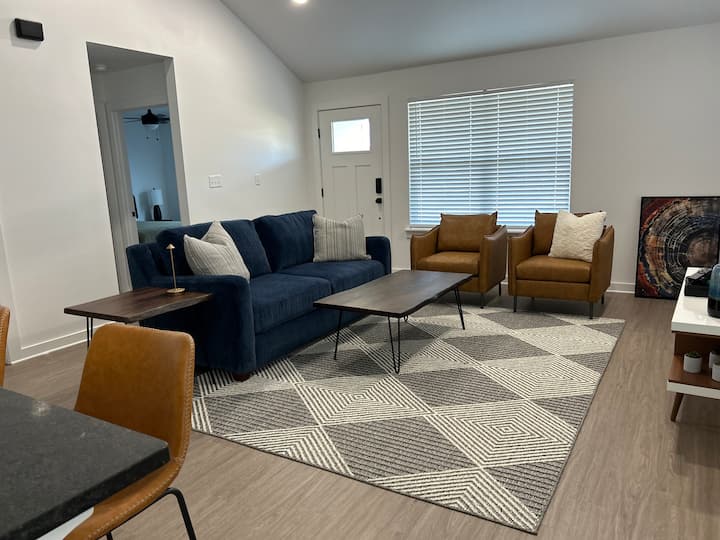 Adorable Chaffee Cottage - Fort Smith, AR