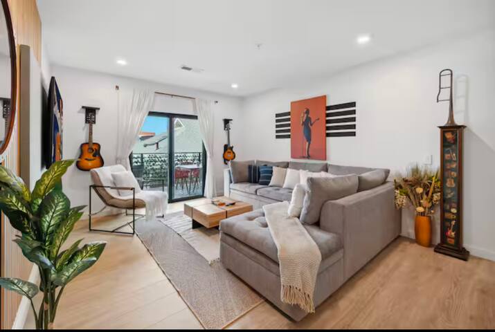 Nashville HYVE Music City gallery image 4