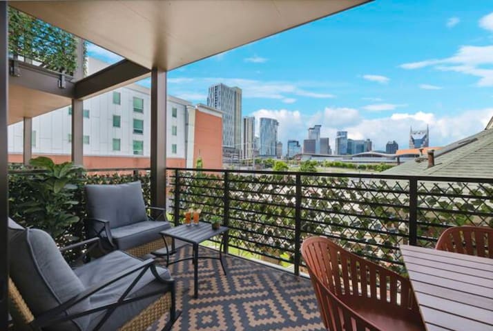 Nashville HYVE Music City