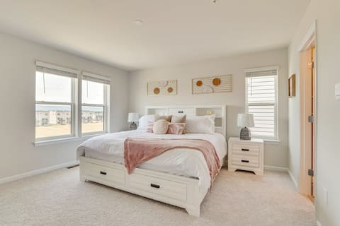 Modern 4BR Retreat Near Downtown Frederick