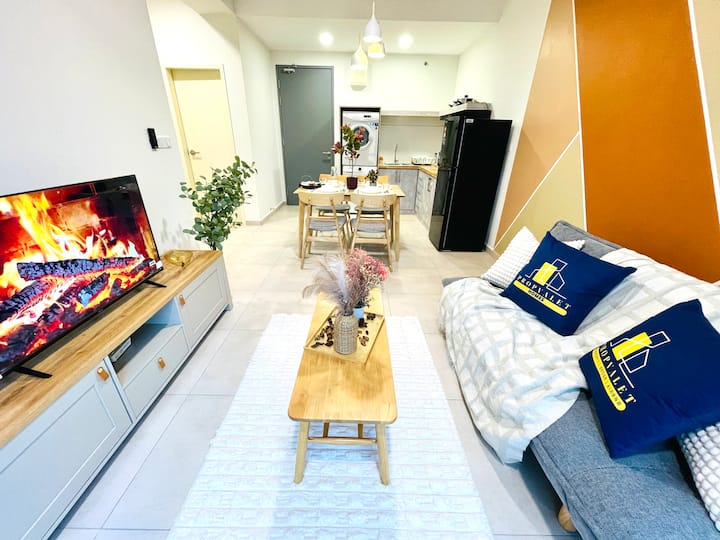 1br Cozy Luxe Studio @De’ Prism Near Mrt Station - Seri Kembangan