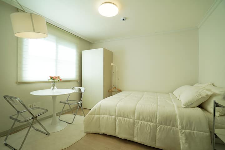 საძინებელი 1