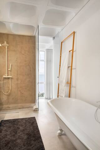 Loft espaçoso com vista incrível gallery image 5