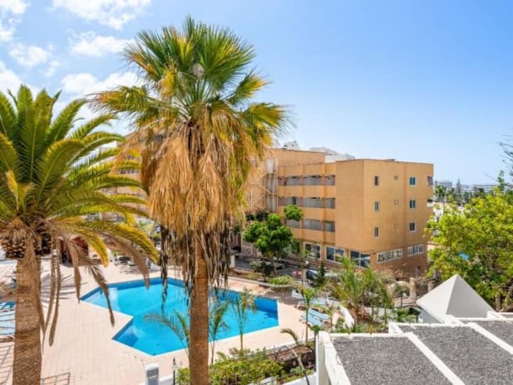Logement Lumineux Avec Vue Sur La Piscine - Adeje