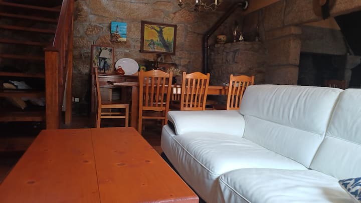 Touching The Stars. Dog Friendly
Las - Carnota