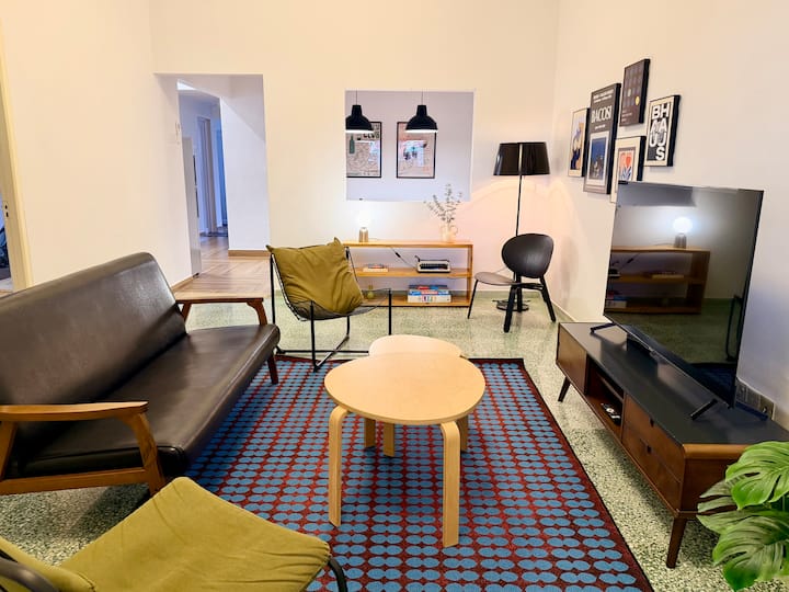 Minimalistic Home | 5 Min Walk To Ksl | 4-9 Guests - Johor Bahru