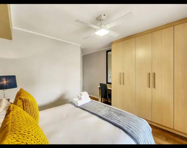 25% off Luxury 2 bed Island club gallery image 2