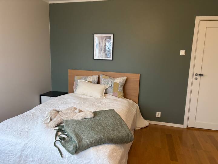 ขนาดเตียง 140 ซม. เตียงคู่ 