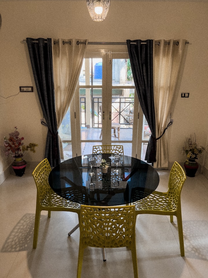 Gujjumansion | The City Centre Suite - Guwahati