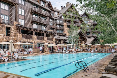 Luxe Ritz Bachelor Gulch 2BR Summer Escape