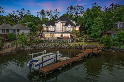 Lake Murray Retreat: Pool and Bomb Island Views