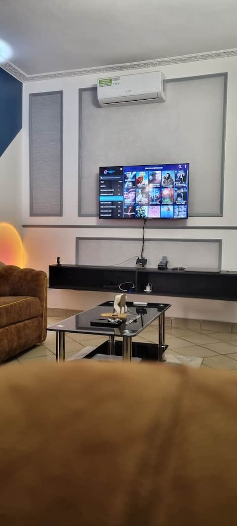 •The Urban Nest•