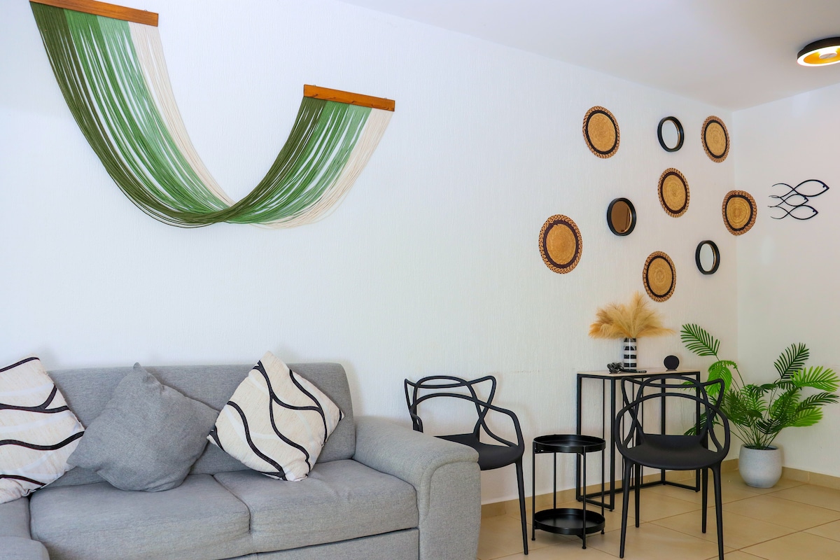 Top Airbnb: Dream Stay, 3 Bedrooms, 4 Bathrooms, Pool, 16 Minutes to the Beach en Supermanzana 341