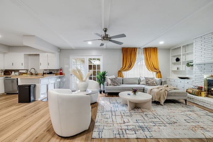 Modern Stay by NorthPark Mall/ Highland Park