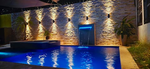 Modern HOUSE/Pool + Jacuzzi/electric generator.