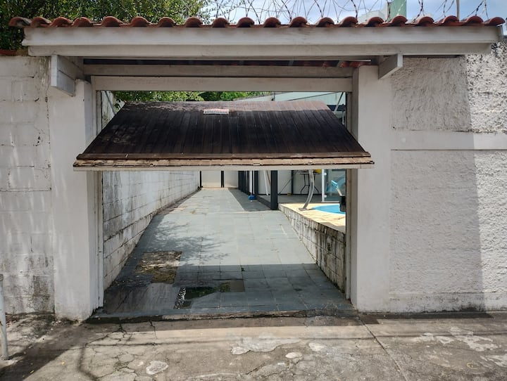 Aluga-se Uma Casa Temporada E Fi - Caraguatatuba