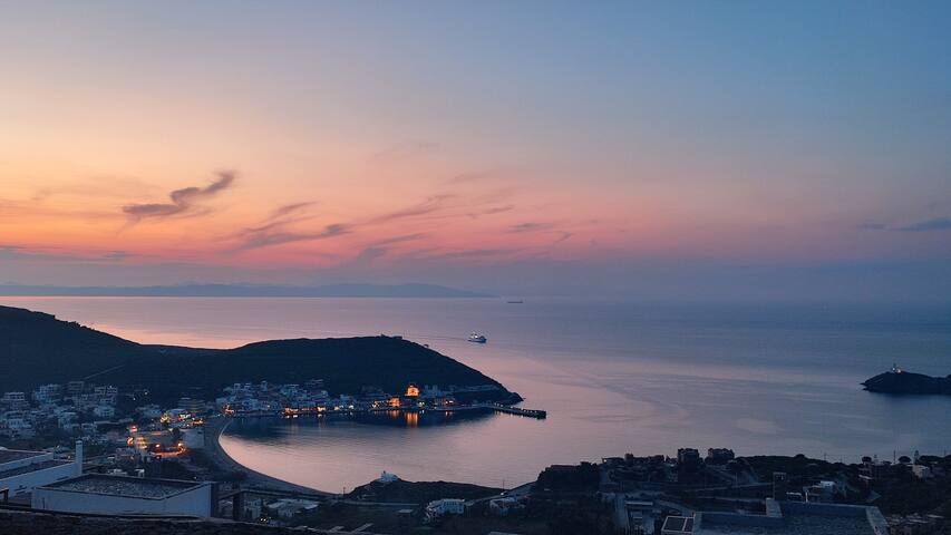 Sunset Heaven Villa on Kea gallery image 3