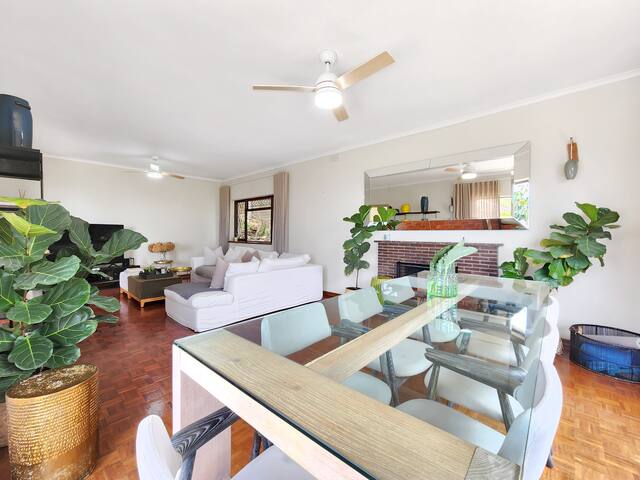 Fresnaye Four Bedroom House gallery image 3