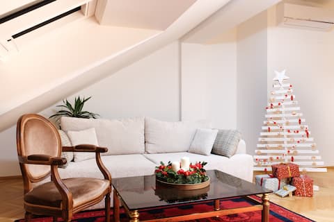 Antique Duplex Penthouse 2BR with 2Bath and AC-502