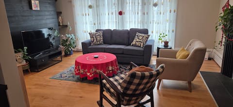 Top Airbnb: Spacious luxury 3 bedroom home in central Sydney in Cape Breton