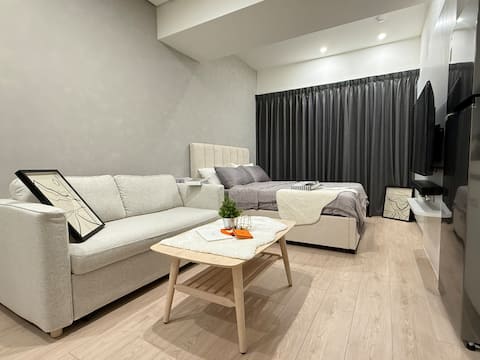 Brand New_Small Simple Boutique Residence
Superior living function - Zhongshan popular shopping dist