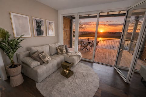 Apartment with lake and old town views in Dinkelsbühl