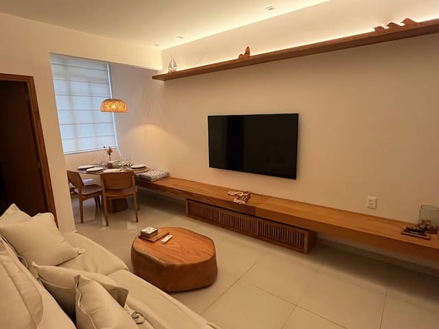 NOSSO COPA – Lindo 3 quartos na quadra da praia