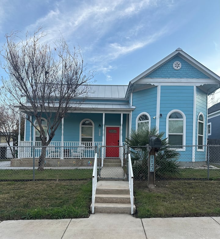 Charming 3br Near Pearl & Fort Sam | Sleeps 7 - San Antonio, TX