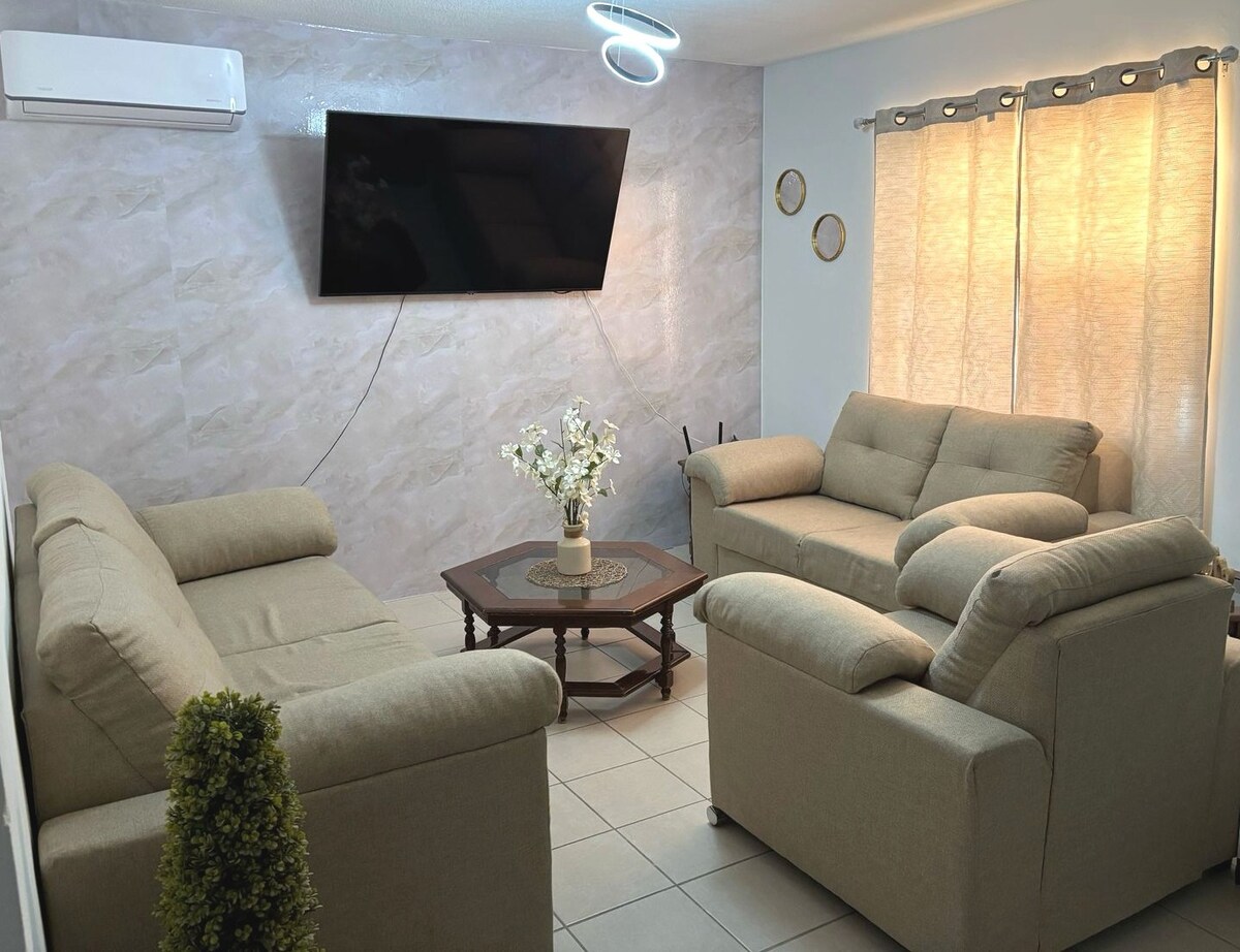 Top Airbnb: Air-conditioned in private circuit Senderos facturo in Coahuila De Zaragoza
