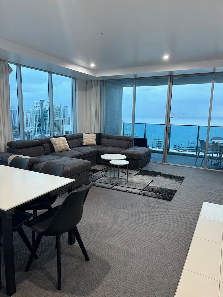 Hilton Apartment-water Views From Every Direction - Surfers Paradise