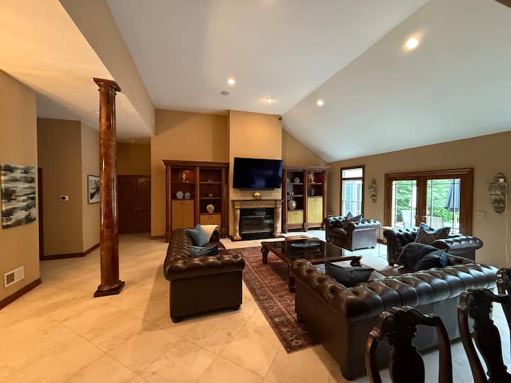Excellent 4 Bedroom Full House 4000 Sqft, Modern - Hampton Bays, NY