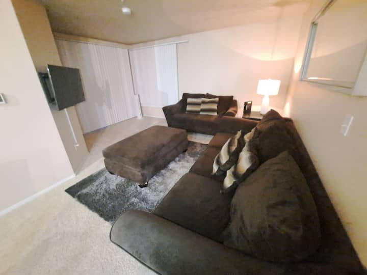 2 Br East Village Pool Grocery N - Chula Vista, CA