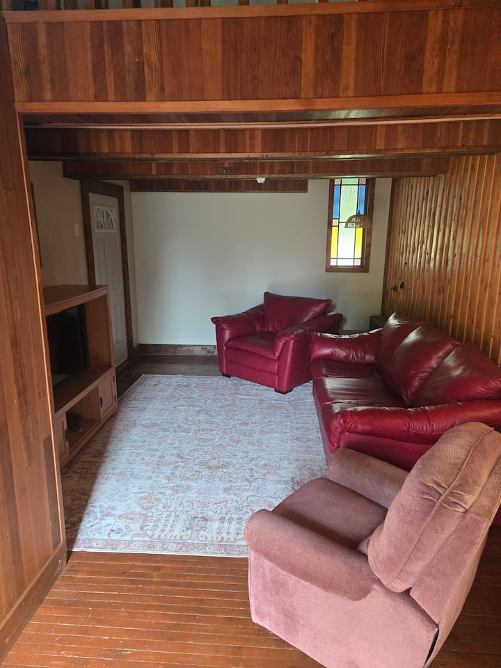 Backwoods Cottage - Saskatchewan