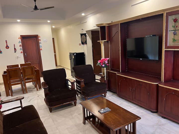 Sri Maruthi Villa (Near Beach) - 비샤카파트남