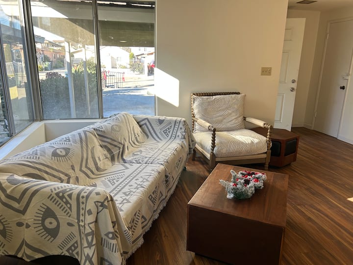 Comfy Bedroom A By Lax And Metro - Inglewood, CA