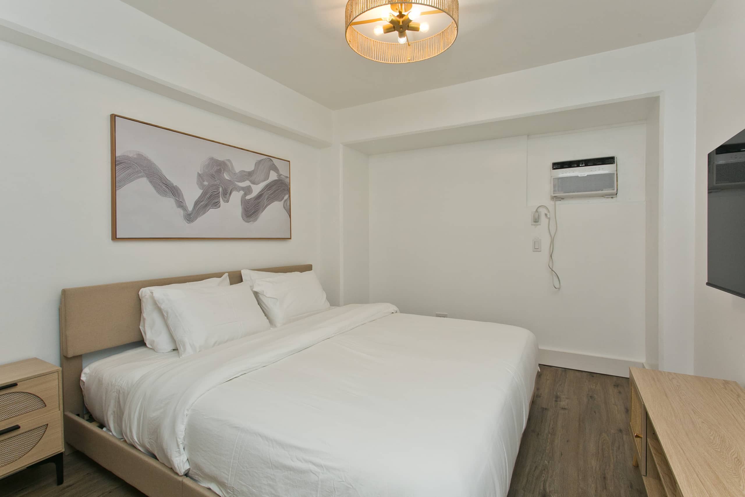 Luxury Lush 3 Bed 2 Bath, Ocean View, With Parking - Image 10