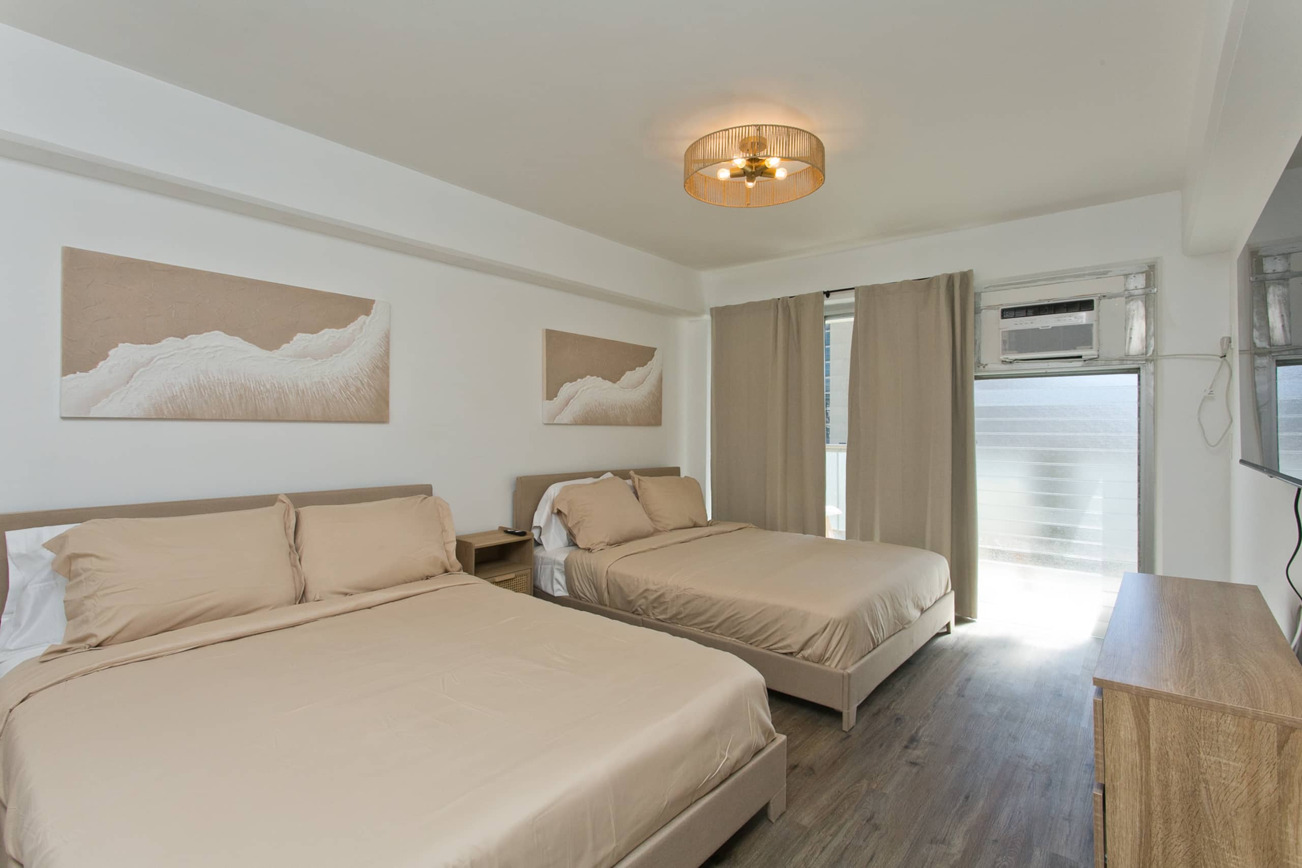 Luxury Lush 3 Bed 2 Bath, Ocean View, With Parking - Image 11