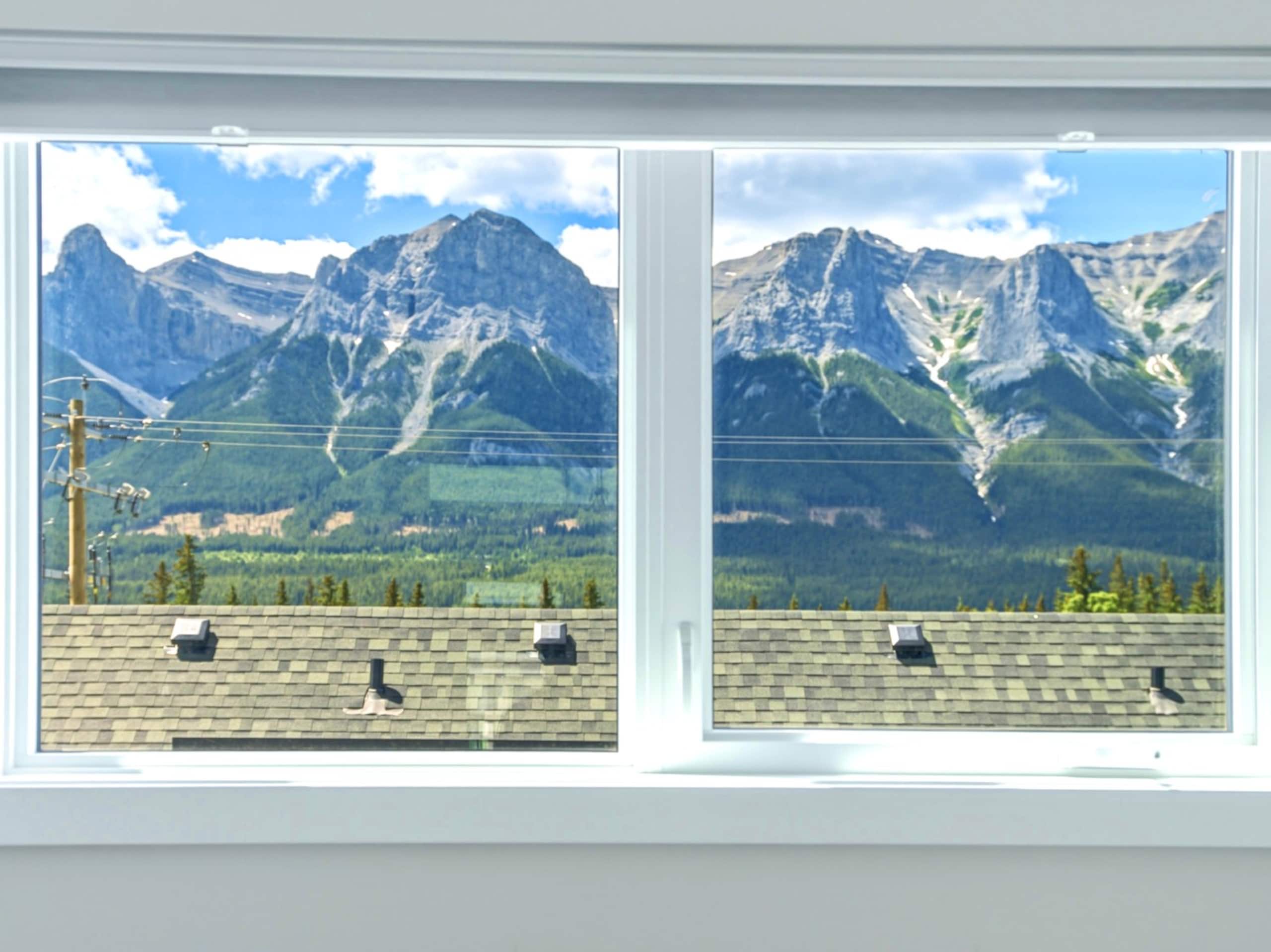 Mountain Retreat w/ Views & Hot Tub Near Banff - Photo 46