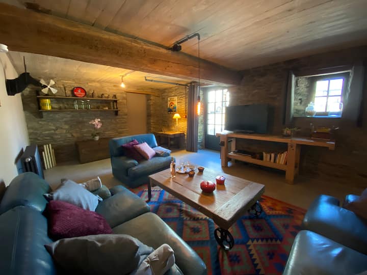 Gîte De Charme Clôturé Et Rivière ‘Le Scailleteux’ - Martelange