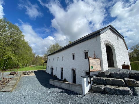 Charming cottage fenced and river ‘Le Scailleteux’