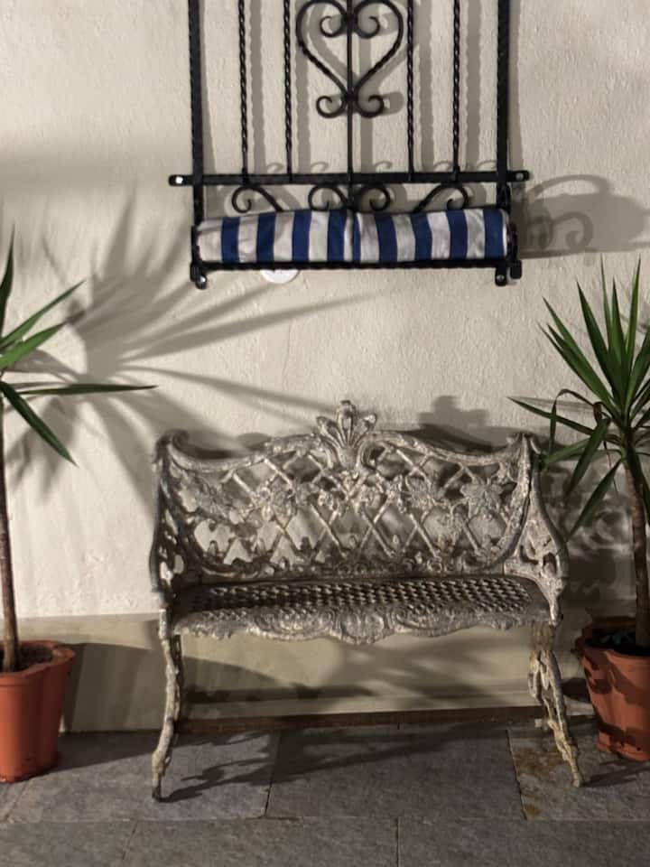 Living room image 8