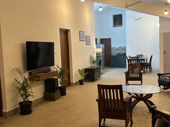 Living room image 11