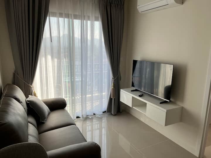 Top Floor Brand New 1 Bed Condo - Hua Hin