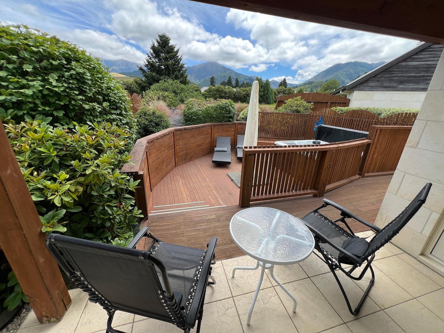 Private Spacious Alpine Villa & Exclusive Hot Tub 5