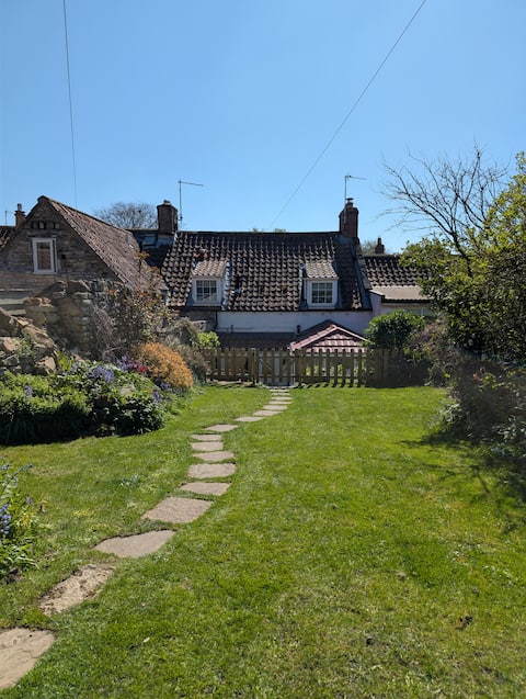 Cosy Cottage in Yorkshire's Most beautiful Village