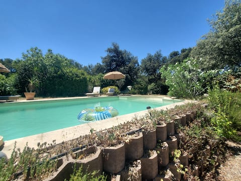 The right place in Provence - Large Gite with Jacuzzi