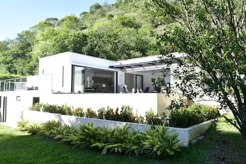 Finca Sopetrán-Santa Fe de Ant. Pool and Jacuzzi